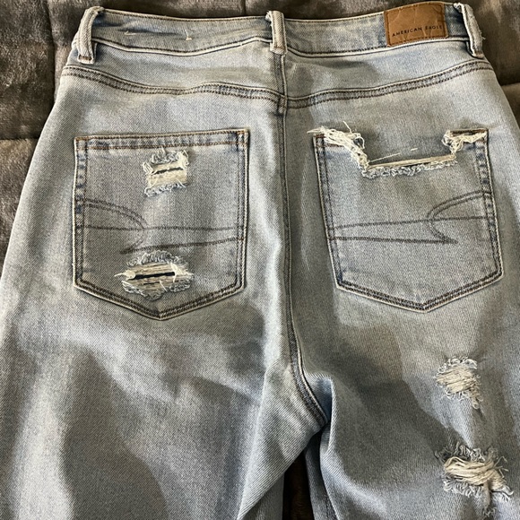 American Eagle highest rise mom jean - Picture 8 of 9